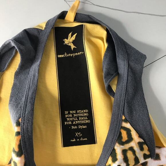 One Teaspoon cheetah top NWOT - Picture 6 of 8